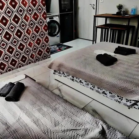 Modern Cozy Vergian 2 Min From The Apartmán