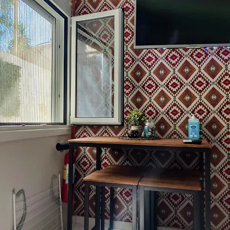 Modern Cozy Vergian 2 Min From The Apartment *